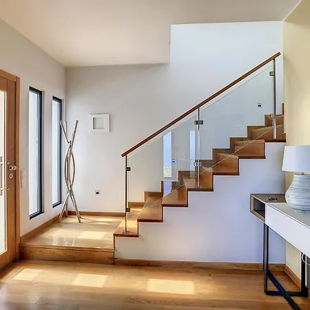 Rising Sun Villa *